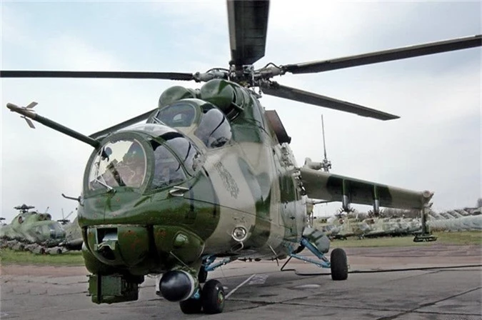 La doi cach Ukraine hien dai hoa truc thang tan cong Mi-24-Hinh-6