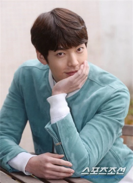 Sau 2 năm chữa bệnh ung thư, tài tử Kim Woo Bin cuối cùng cũng sắp trở lại làng giải trí? - Ảnh 1.