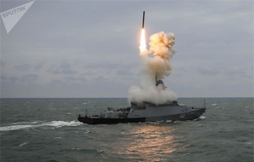 Nga phát triển biến thể uy lực vượt trội của tên lửa “sát thủ” Kalibr