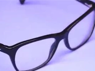 CLIP: Bí quyết giúp mắt kính không bao giờ bị mờ
