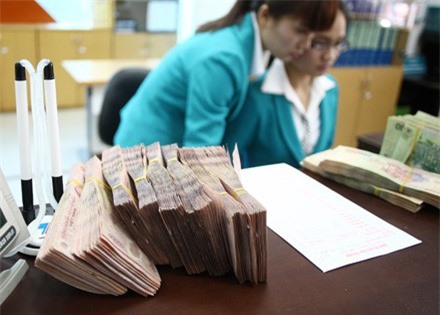 "Ông lớn" ngân hàng đầu tiên giảm lãi suất cho vay VND