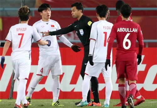 Trọng tài từng khiến CĐV Việt Nam phẫn nộ bắt chính trận đấu với Iran