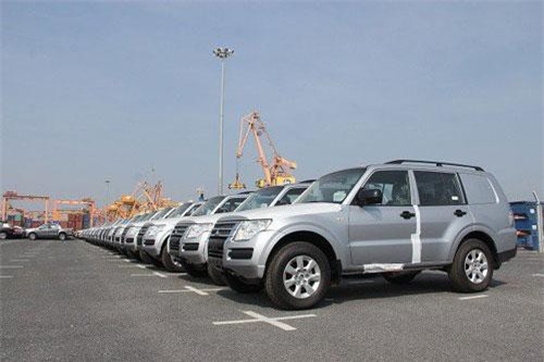 Có nên bỏ ra 200 triệu đồng để mua ôtô chơi Tết?