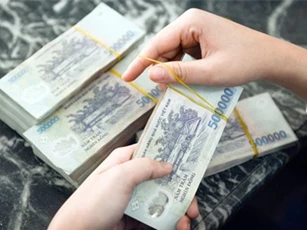 Lãi suất cho vay giảm thêm 0,5%/năm