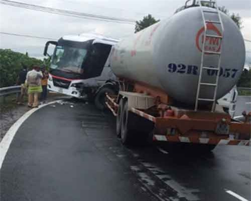 Lại tai nạn giao thông trên đèo Hải Vân