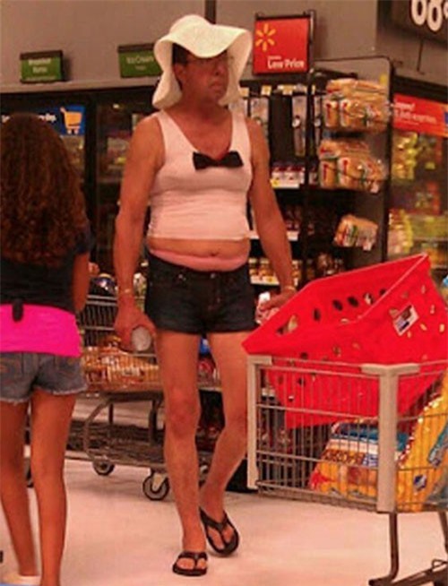 Bắt gặp những con người "siêu dị" xuất hiện trong siêu thị