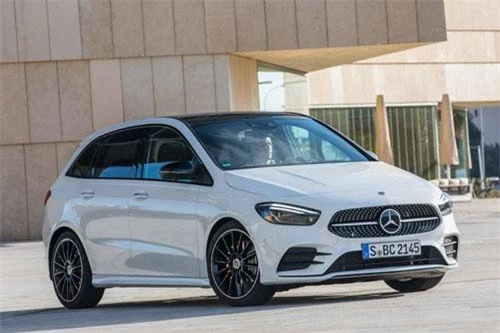 5. Mercedes-Benz B 200 2019.