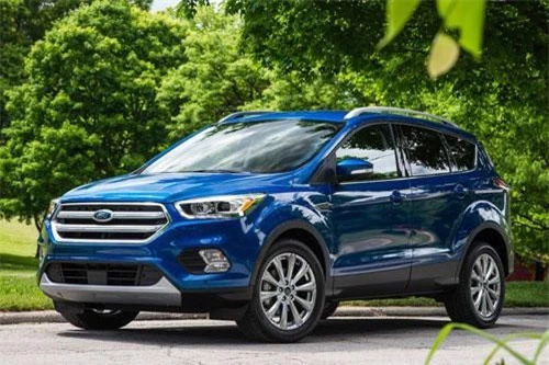 5. Ford Escape (doanh số: 272.228 chiếc).