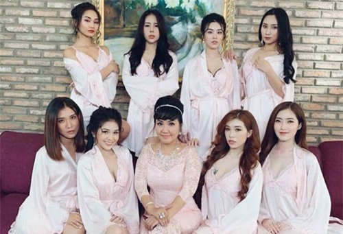 Vẻ nóng bỏng của dàn thánh nữ "Lan Quế Phường" bản Việt khiến fan 'xao xuyến'