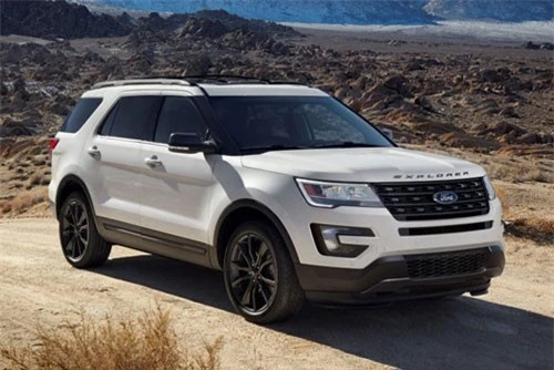 6. Ford Explorer (doanh số: 261.571 chiếc).