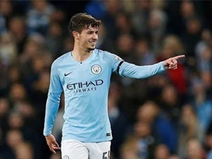 HLV Guardiola bất ngờ lên tiếng về tân binh của Real