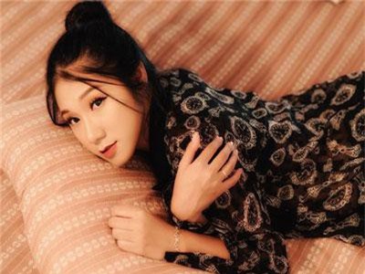 Nữ sinh Học viện Tài chính năng động, làm hoa khôi năm cấp 3