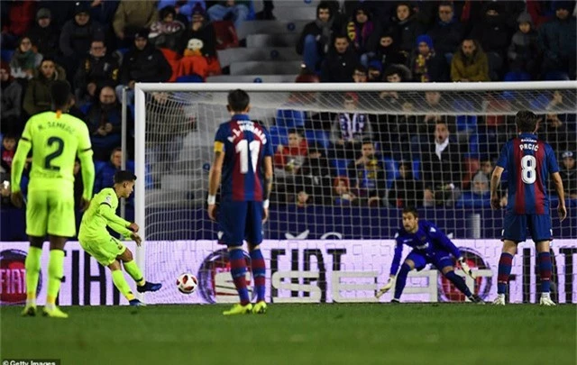 Vắng Messi, Barcelona thua sốc trước Levante - Ảnh 9.