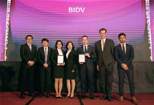 BIDV xuất sắc nhận hai giải thưởng danh giá trong lĩnh vực tài chính bán lẻ
