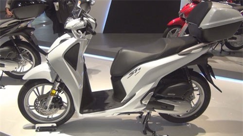 Đánh giá chi tiết kèm giá bán thực tế Honda SH125i cho khách mua chơi Tết