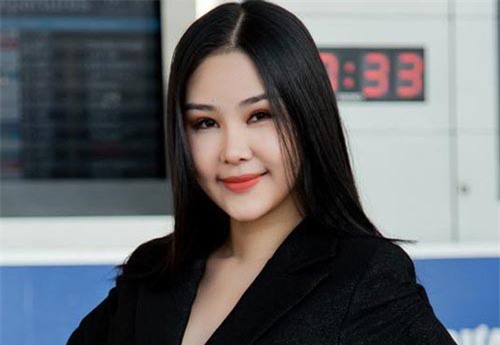 Phần thi của Lê Âu Ngân Anh tại Hoa hậu Liên lục địa bị chê sến, lẳng lơ