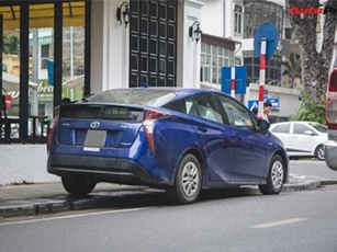 Bắt gặp mẫu xe hybrid bán chạy bậc nhất toàn cầu tại Việt Nam