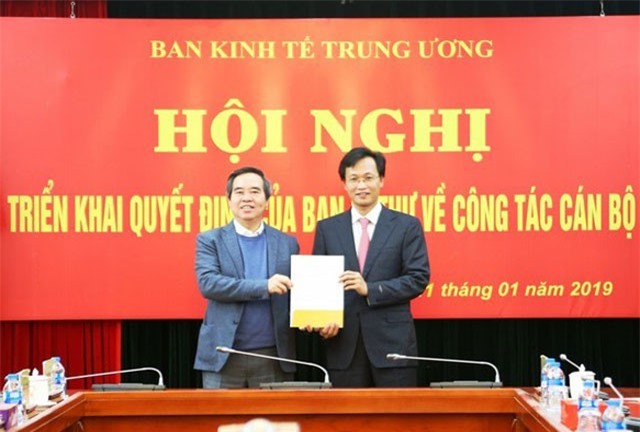 Trao quyết định của Ban Bí thư bổ nhiệm Phó trưởng Ban Kinh tế Trung ương