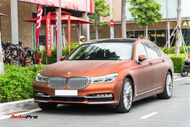 BMW 750Li.