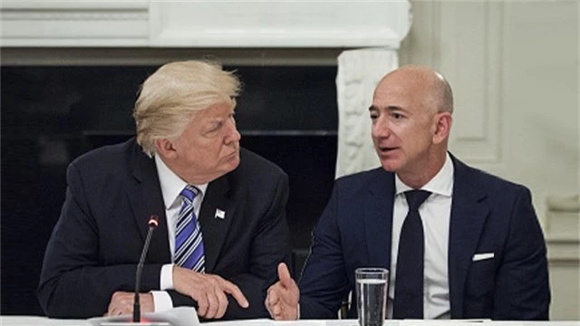 Ông Trump bị nghi liên quan tới vụ phanh phui chuyện ngoại tình của tỷ phú Amazon - Ảnh 2.