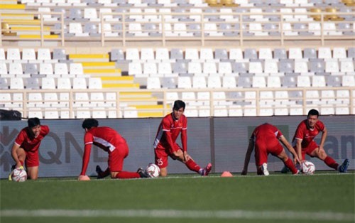 ĐT Việt Nam gặp trở ngại khi phải thi đấu lúc 3h chiều
