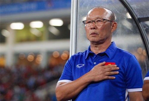 CLIP: Thầy Park chỉ ra điều ĐT Việt Nam không thua kém Iran