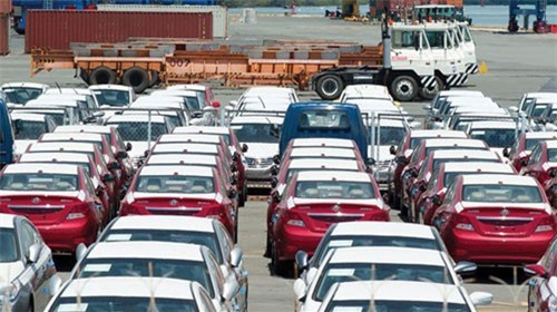 Giáp Tết, nhiều xe cũ bất ngờ đội giá 