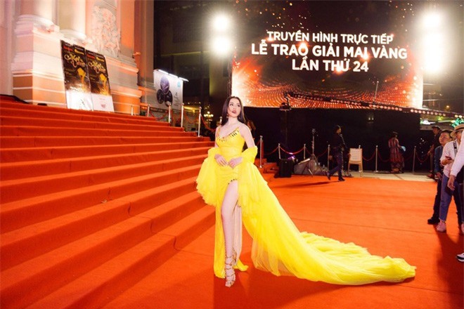 Phẫn nộ việc người đẹp dính nghi vấn bán dâm Thư Dung "làm lố" trên thảm đỏ sự kiện dù không được mời