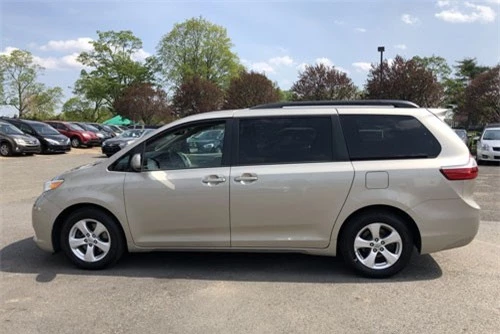 3. Toyota Sienna (16,1%).