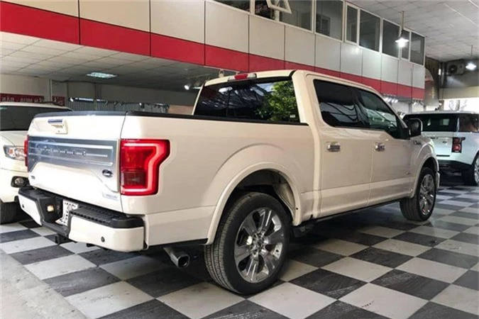 Sieu ban tai Ford F150 Limited gia 3,2 ty dong tai HN-Hinh-2