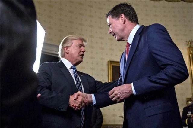 Ông Trump “nổi đóa” khi biết tin bị FBI điều tra vì làm việc cho Nga - Ảnh 2.