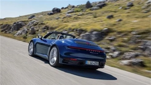 porsche 911 cabriolet moi, nhanh va manh hon hinh 4