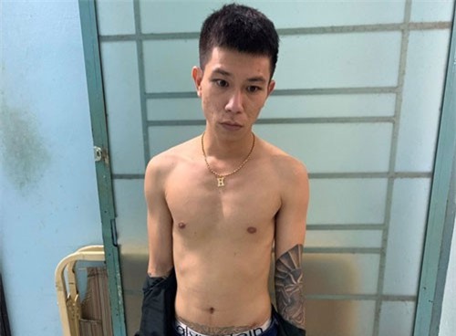 TP.HCM: Thanh niên đi cướp giật khóc nghẹn xin về chăm vợ sắp sinh