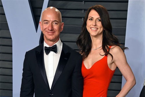 &#x110;&#x1EA1;i gia chia cho v&#x1EE3; 1.500 ng&#xE0;n t&#x1EF7; &#x111;&#x1ED3;ng: V&#x1EE5; ly h&#xF4;n &#x111;&#x1EAF;t &#x111;&#x1ECF; nh&#x1EA5;t l&#x1ECB;ch s&#x1EED;