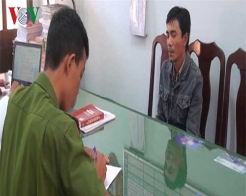 Bắt quả tang thầu cá độ bóng đá qua mạng quy mô lớn