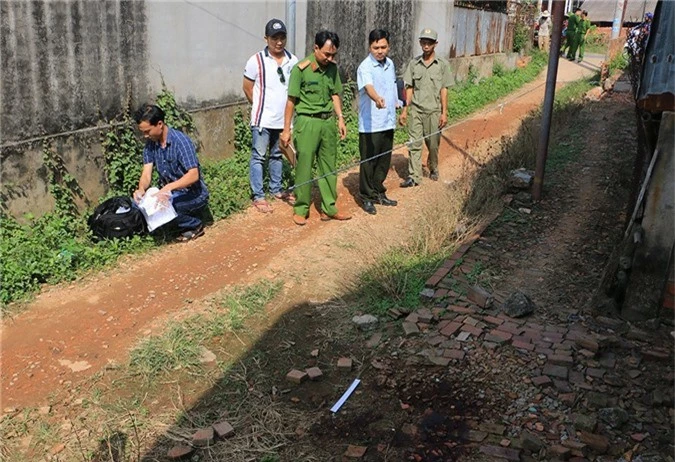 Mâu thuẫn 300.000đồng, cháu đâm chú tử vong - Ảnh 1.