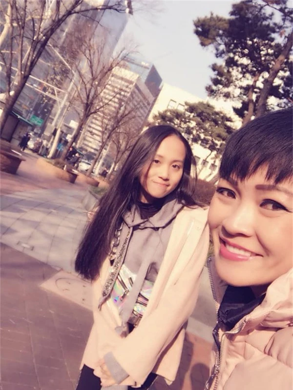 Con gái Phương Thanh hớn hở vì gặp Đình Trọng ở Hàn Quốc - 2