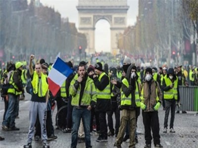 Công bố thư của Tổng thống Pháp trước cuộc tranh luận quốc gia