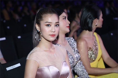 24 tuổi có 6 căn nhà, Hoàng Yến Chibi còn vinh dự được làm điều này