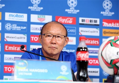 HLV Park Hang-seo úp mở về Công Phượng trước trận quyết đấu với Yemen