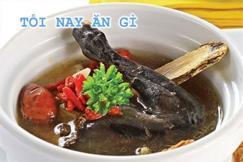 Gà tần thuốc Bắc cho người tim mạch