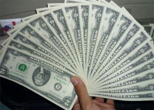 Cẩn trọng trong mua bán USD lì xì
