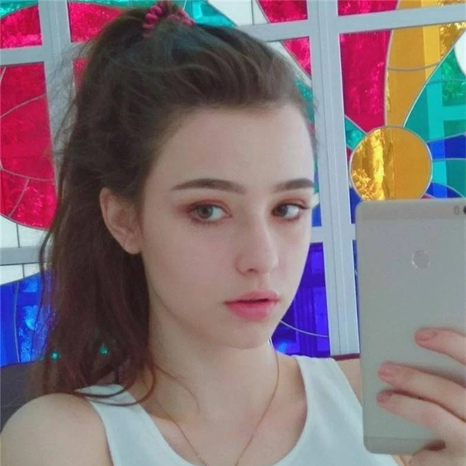 Chân dung cô gái xinh đẹp được dân mạng ngợi ca là “thiên thần Instagram” - Ảnh 4.