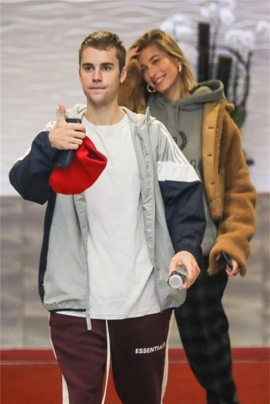 Justin Bieber vẫn yêu Selena Gomez đến nỗi dời cả ngày tổ chức đám cưới với Hailey? - Ảnh 2.