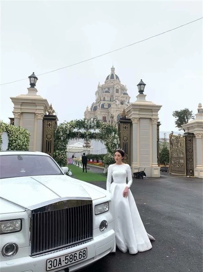 Nhan sắc lộng lẫy, gia thế đáng gờm của cô dâu sống trong lâu đài, đám cưới ngập vàng ở Nam Định - Ảnh 1.