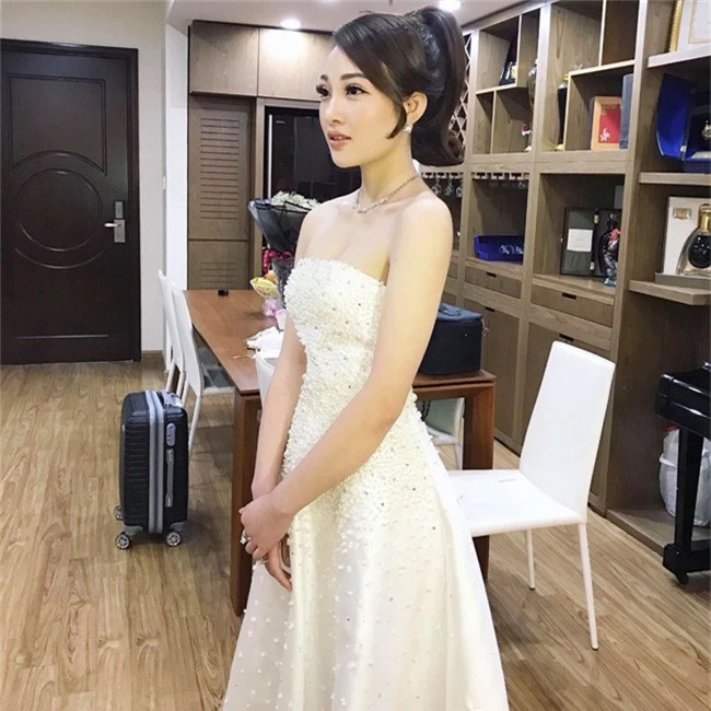 Nhan sắc lộng lẫy, gia thế đáng gờm của cô dâu sống trong lâu đài, đám cưới ngập vàng ở Nam Định - Ảnh 12.