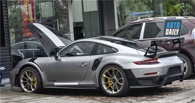 porsche-911-gt2-rs-autodaily-8.jpg