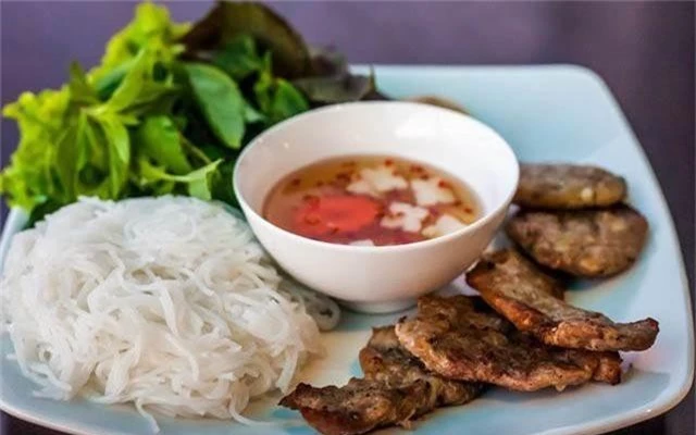 Bún chả. Ảnh: deliverynow.vn