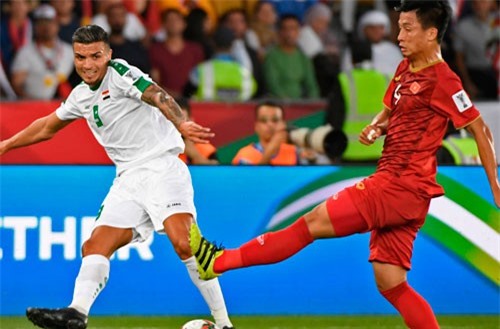 Trung vệ Bùi Tiến Dũng đau lưng, ĐT Việt Nam có thể xáo trộn hàng thủ