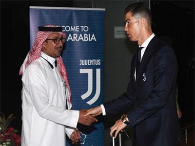 Ronaldo và kỷ lục ghi bàn kinh ngạc khi Juventus đụng độ Milan